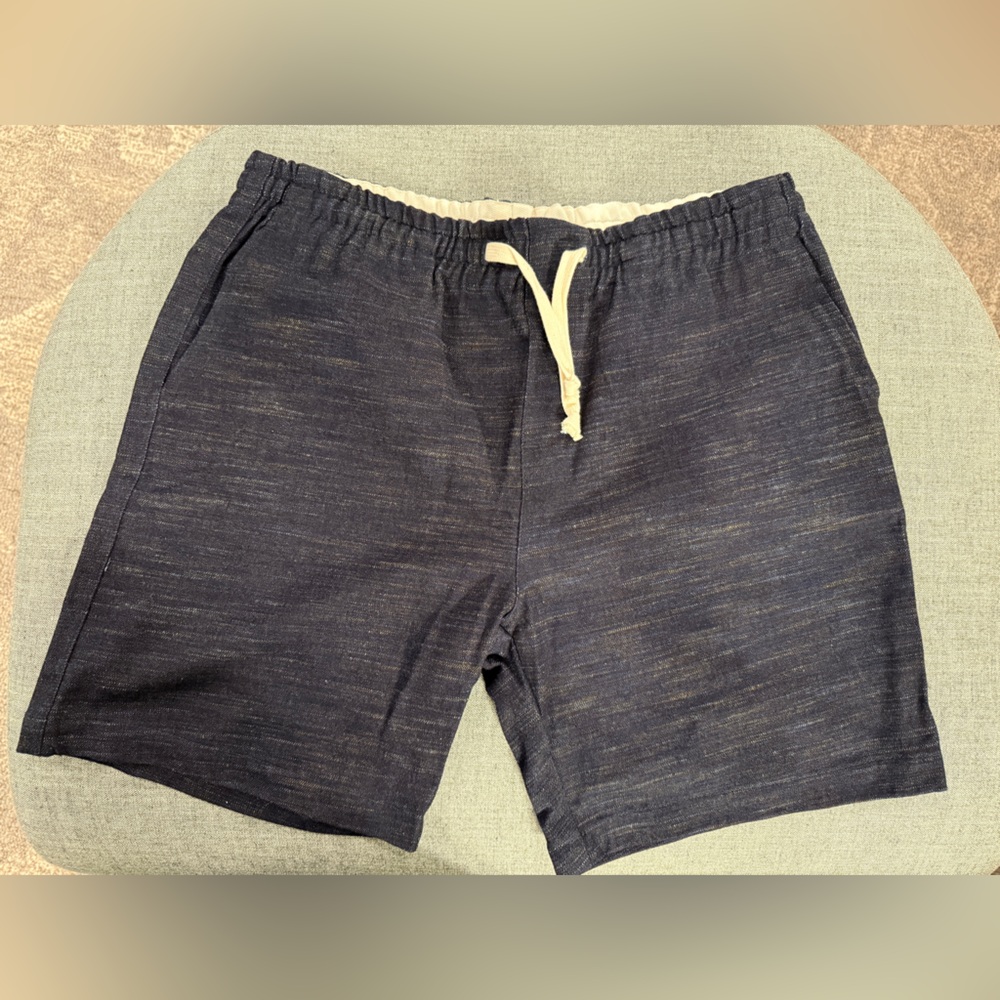 Gustin navy size L NWT